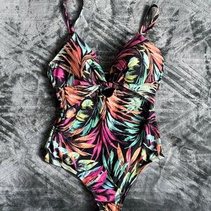 Vibrant Leaf Pattern Women One Piece Swimsuit
